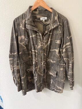 Charlotte Russe Camouflage Drawstring Utility Jacket - olive & beige